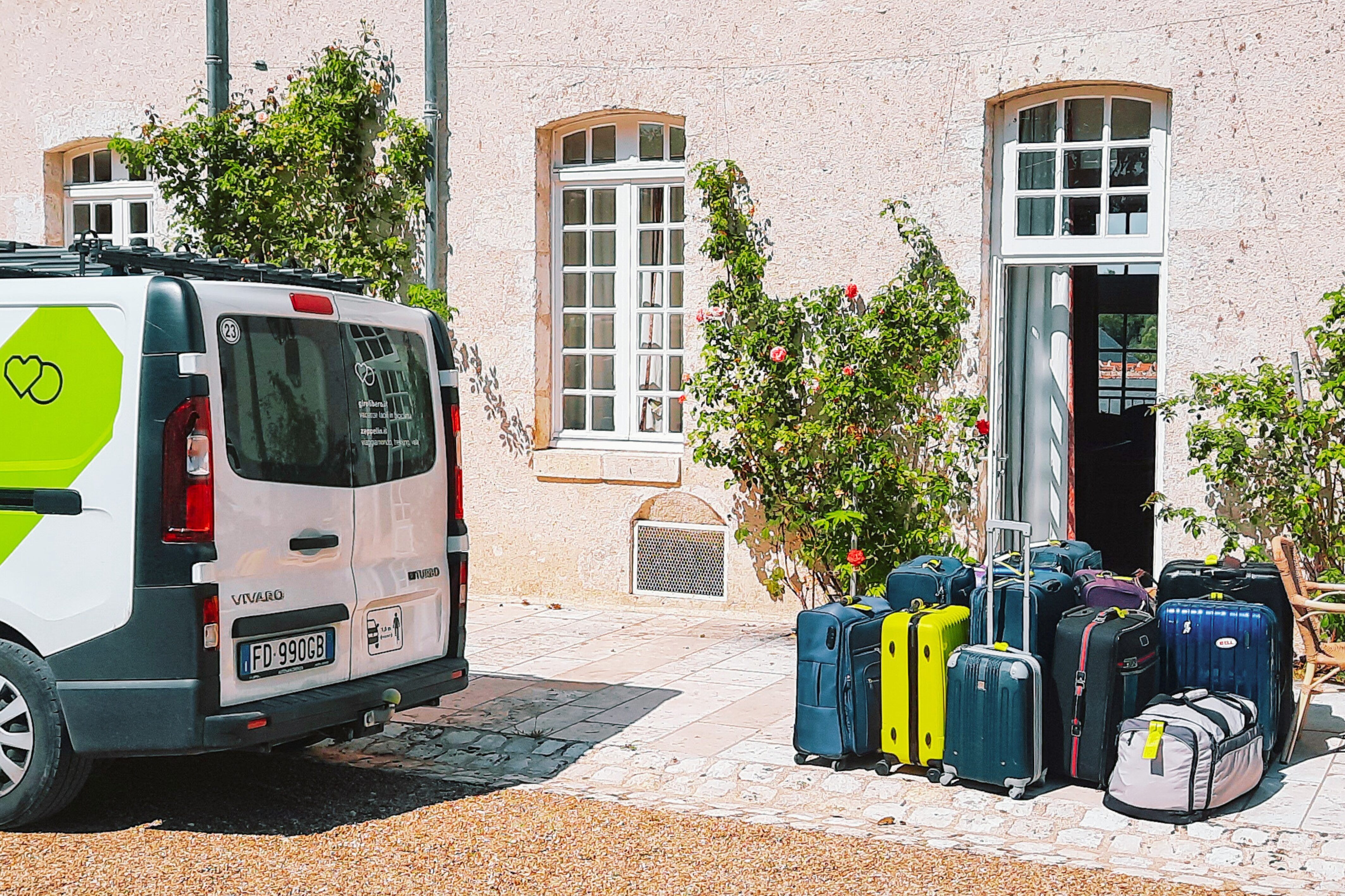 Girolibero support van and luggage ready for transfer during a self-guided cycling tour